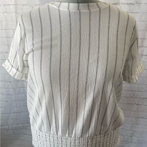 NWT Lane Bryant White and Blue Striped Blouse, Elastic bottom hem, size 18/20